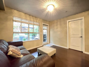 Walk-In Closet Photo of 39 20350 68 Avenue, Langley, BC