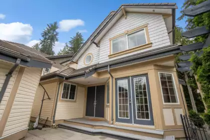 3305 Chartwell Grn, Coquitlam, BC
