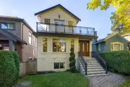 3716 W 17th Avenue, Vancouver, BC