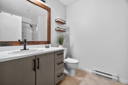 Primary Bathroom Photo of 201 11950 Harris Road, Pitt Meadows, BC