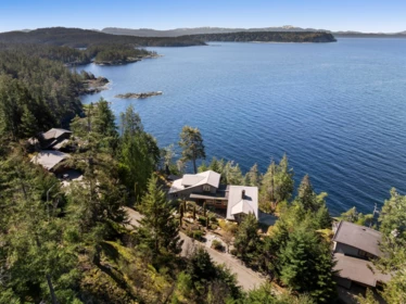 9987 Welcome Wynd, Halfmoon Bay, BC, Halfmoon Bay — Single Family Residence for sale