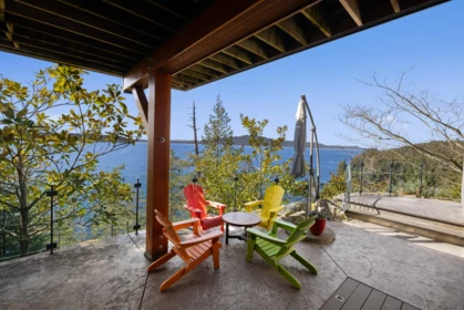 Garden / Landscaping Photo of 9987 Welcome Wynd, Halfmoon Bay, BC