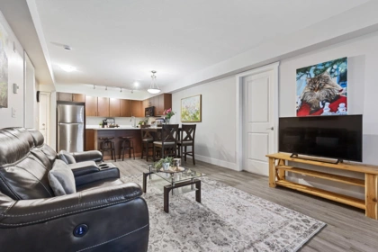 Basement Recreation Room Photo of 101 45555 Yale Road, Chilliwack, BC