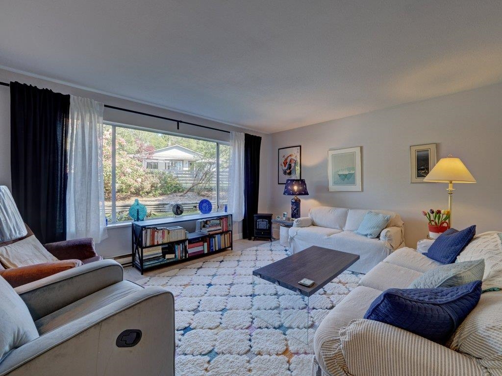 Dining Area Photo of 6557 Bjorn Place, Sechelt, BC