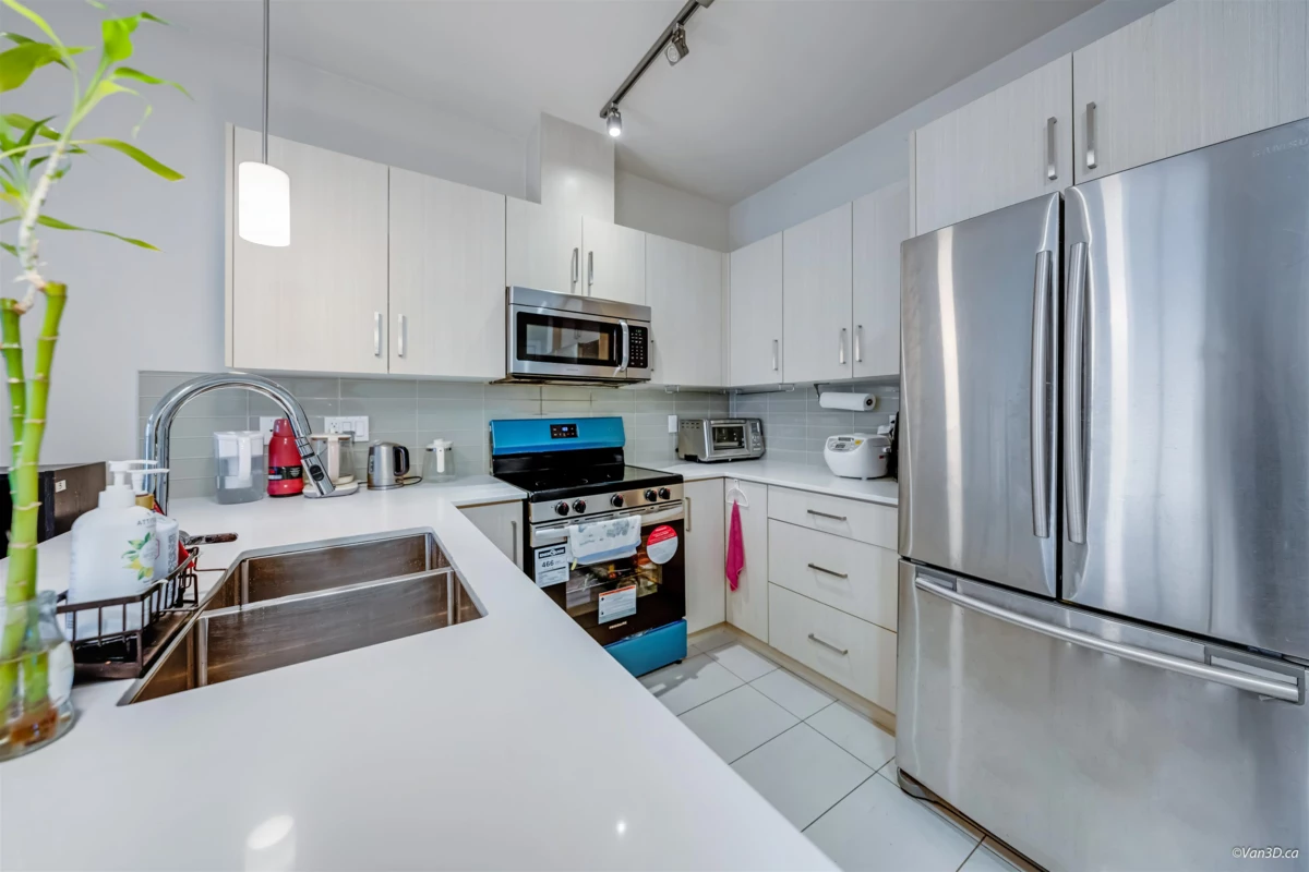 Dining Area Photo of PH21 5288 Grimmer Street, Burnaby, BC