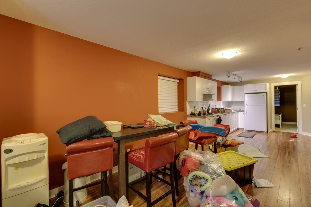 Basement Recreation Room Photo of 18913 67a Avenue, Surrey, BC