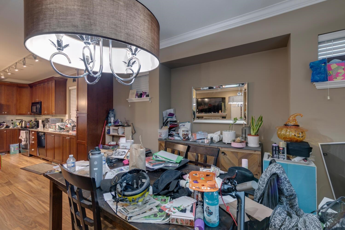 Breakfast Nook Photo of 18913 67a Avenue, Surrey, BC