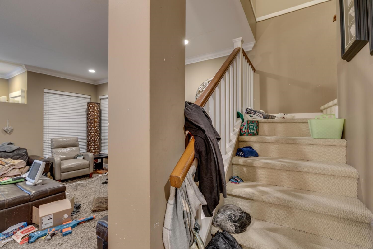 Guest Bathroom Photo of 18913 67a Avenue, Surrey, BC