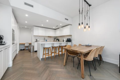 Kitchen Photo of 528 W 30th Avenue, Vancouver, BC