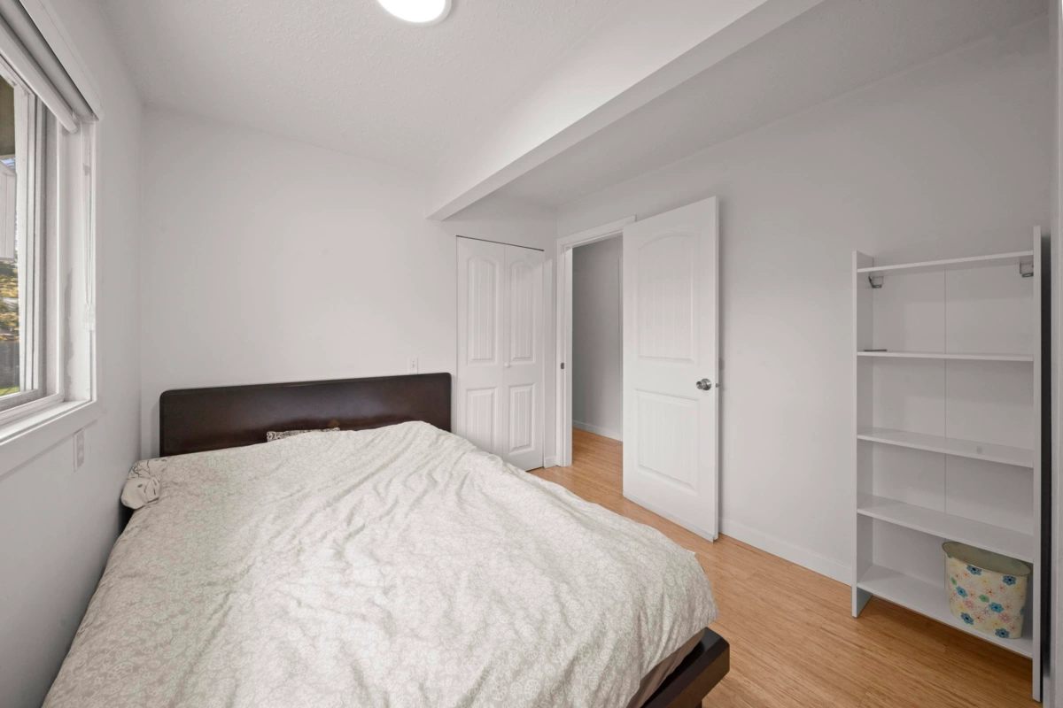 Basement Recreation Room Photo of 25412 58 Avenue, Langley, BC