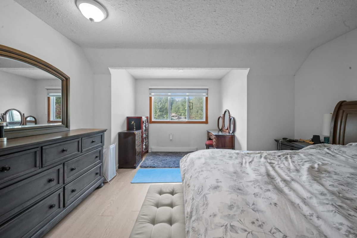 Mudroom Photo of 25412 58 Avenue, Langley, BC