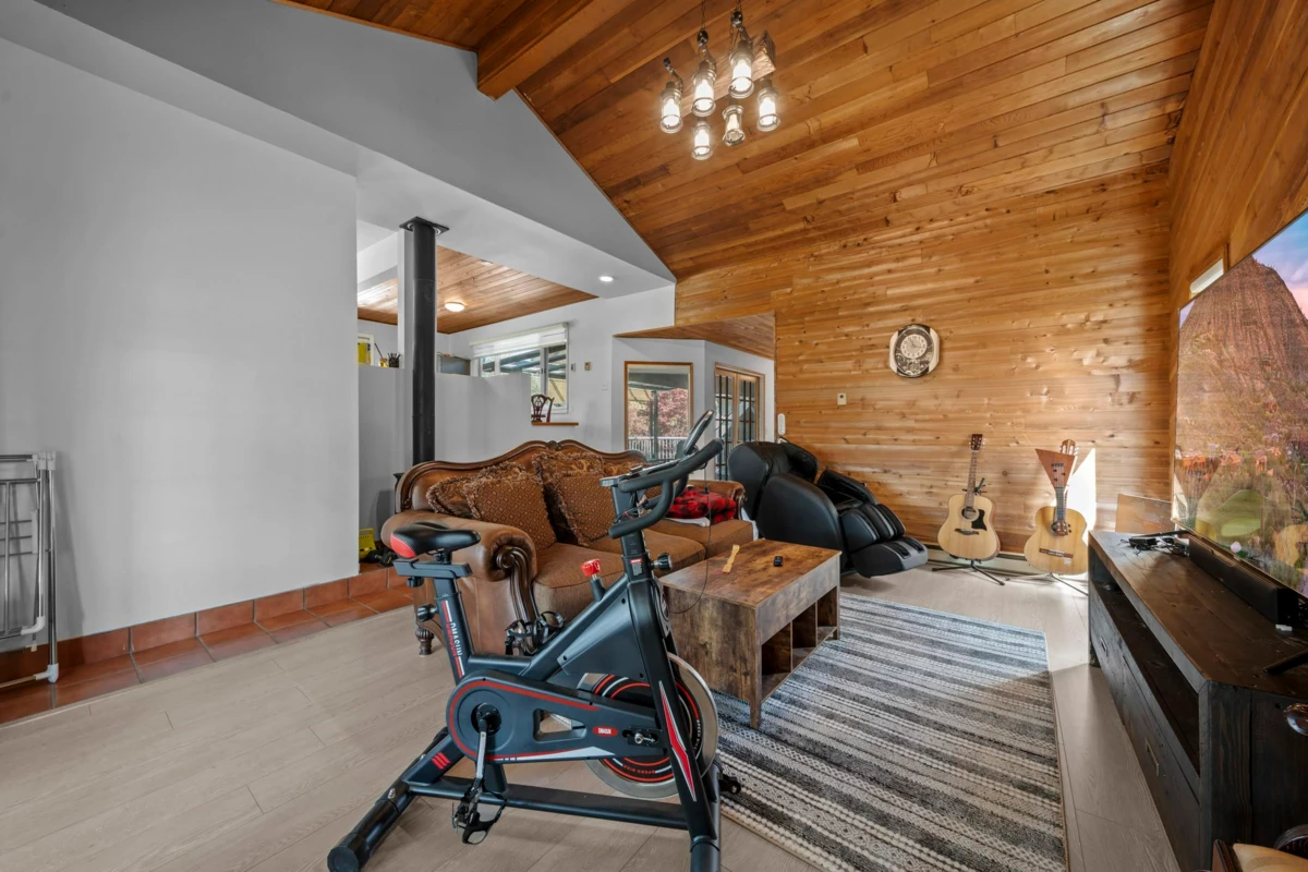 Pantry Photo of 25412 58 Avenue, Langley, BC