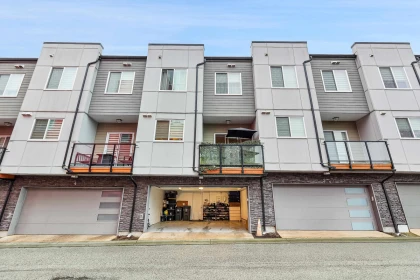 Outdoor Kitchen Photo of 3 8140 166 Street, Surrey, BC