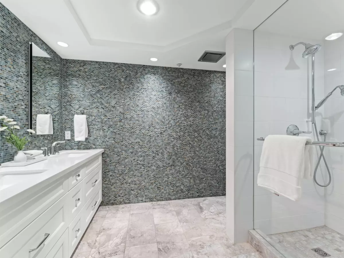 Office / Den Photo of 107 3690 Banff Court, North Vancouver, BC