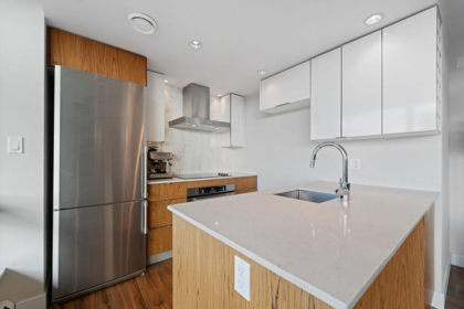 Kitchen Photo of 1501 159 W 2nd Street, Vancouver, BC