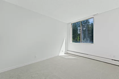 Basement Recreation Room Photo of 208 2024 Fullerton Avenue, North Vancouver, BC