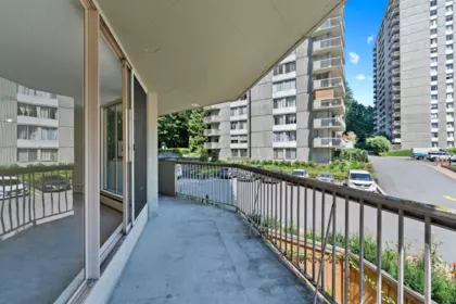Swimming Pool Photo of 208 2024 Fullerton Avenue, North Vancouver, BC