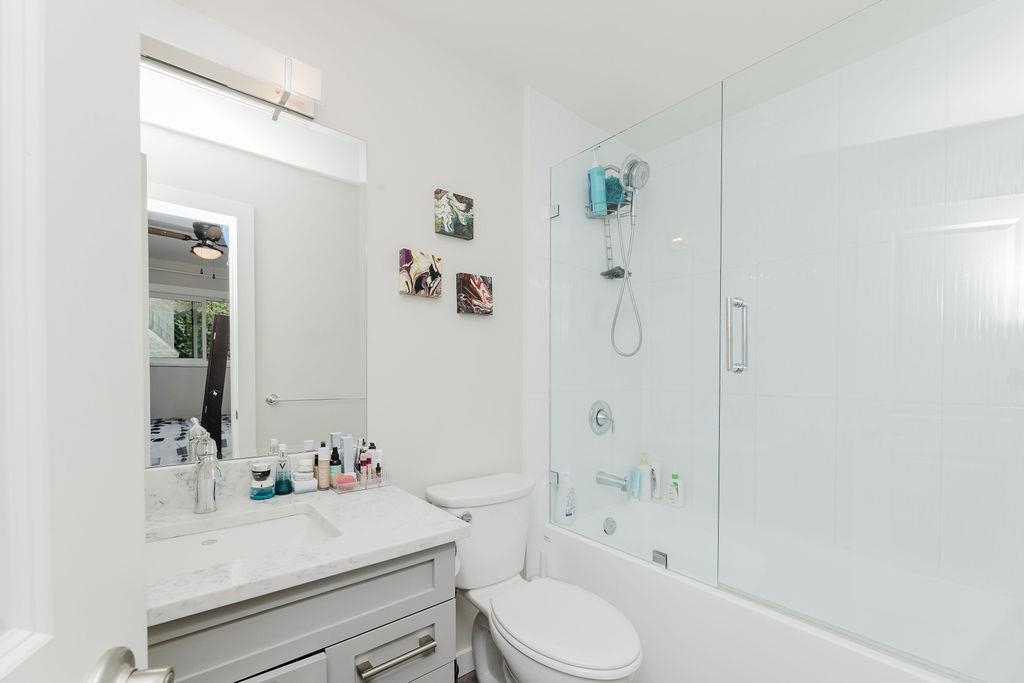 Bedroom 2 Photo of 841 North Road, Gibsons, BC