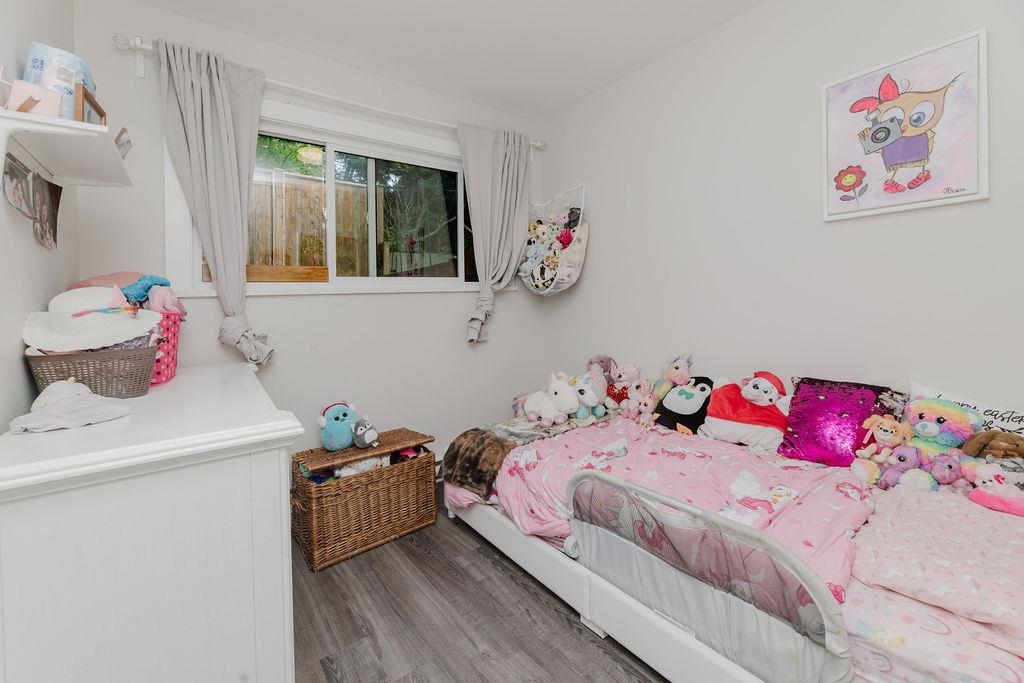 Bedroom 3 Photo of 841 North Road, Gibsons, BC