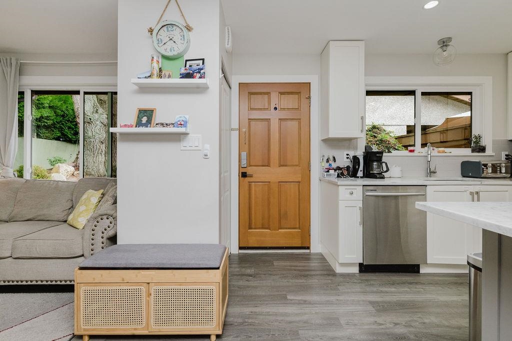 Living Room Photo of 841 North Road, Gibsons, BC
