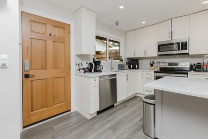 841 North Road, Gibsons, BC, Gibsons — Townhouse for sale