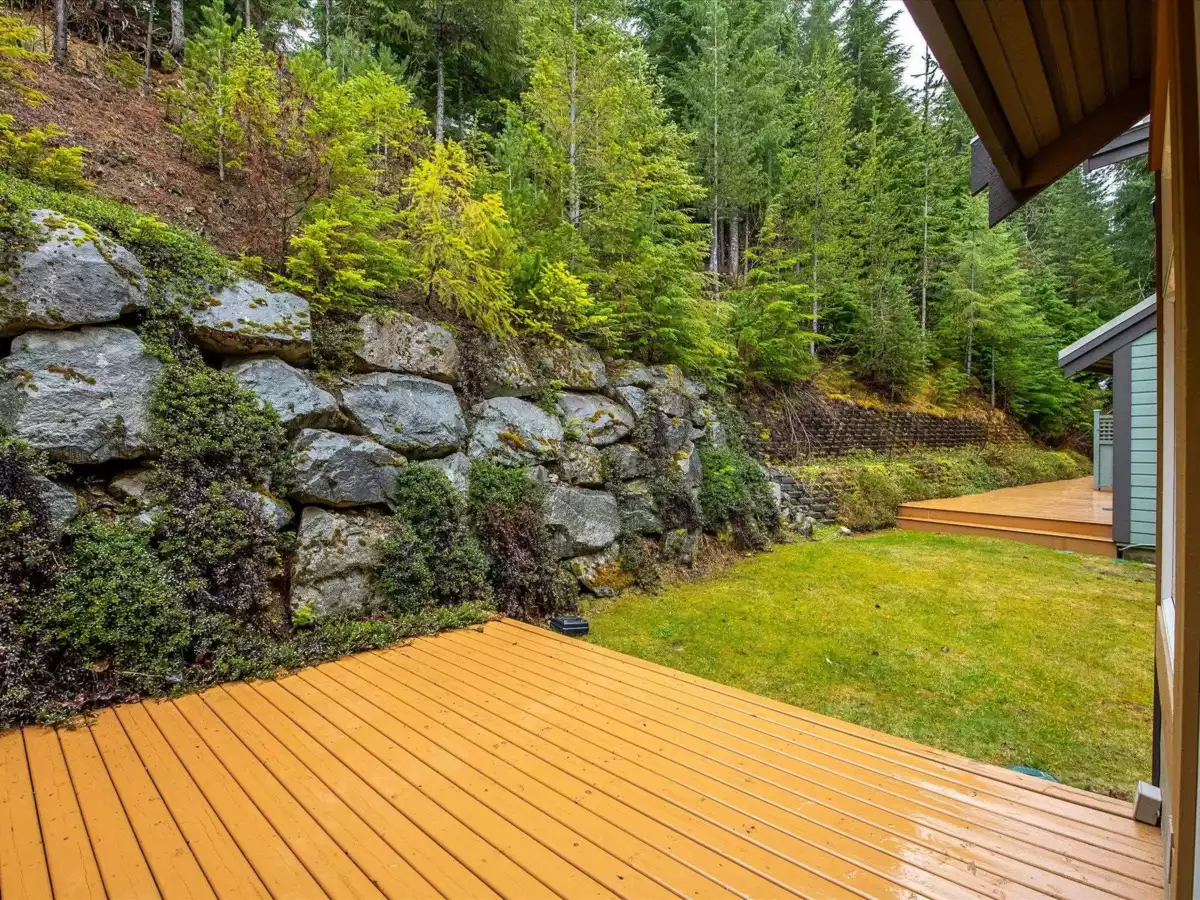 Garden / Landscaping Photo of 21 4501 Blackcomb Way, Whistler, BC
