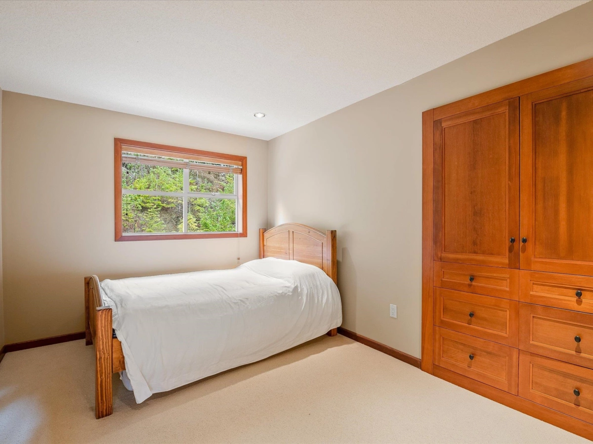 Hallway Photo of 21 4501 Blackcomb Way, Whistler, BC