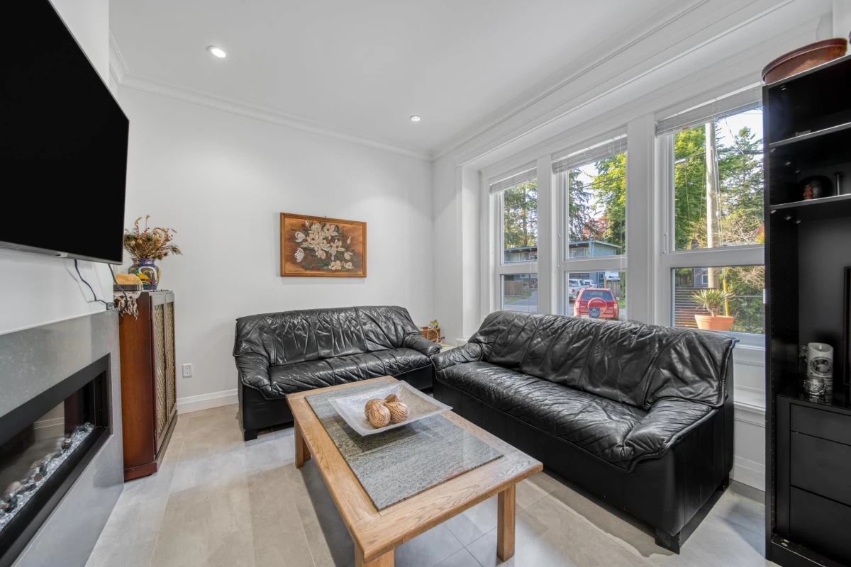 Dining Area Photo of 13766 56a Avenue, Surrey, BC