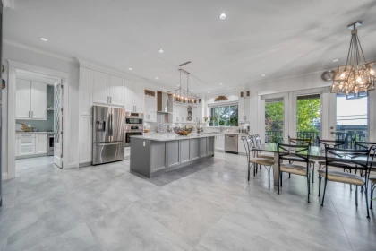 Kitchen Photo of 13766 56a Avenue, Surrey, BC