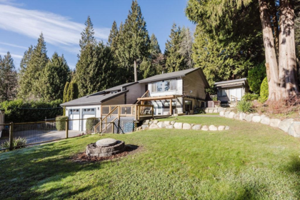 2016 Coach Road, Roberts Creek, BC, Roberts Creek — Single Family Residence for sale