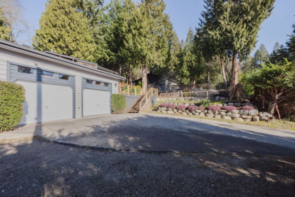 2016 Coach Road, Roberts Creek, BC, Roberts Creek — Single Family Residence for sale