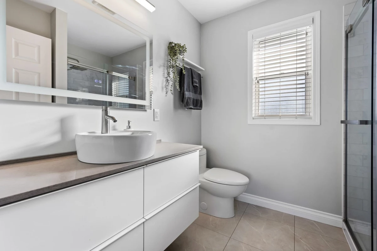 Outdoor Deck Photo of 5921 Glendale Drive, Chilliwack, BC