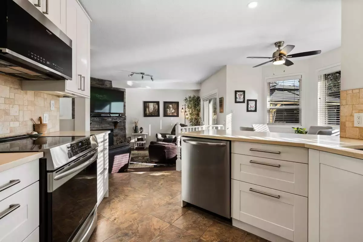 Powder Room Photo of 5921 Glendale Drive, Chilliwack, BC