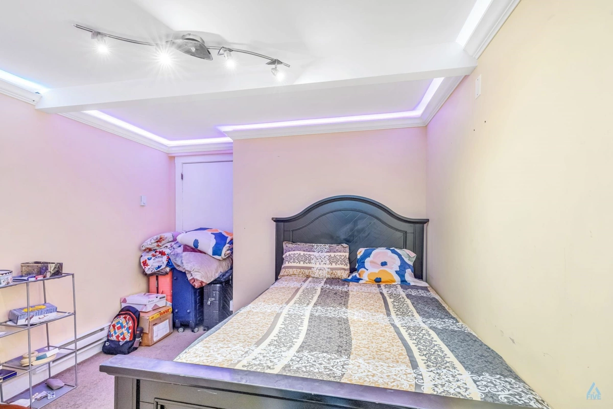 Mudroom Photo of 9491 No 5 Road, Richmond, BC