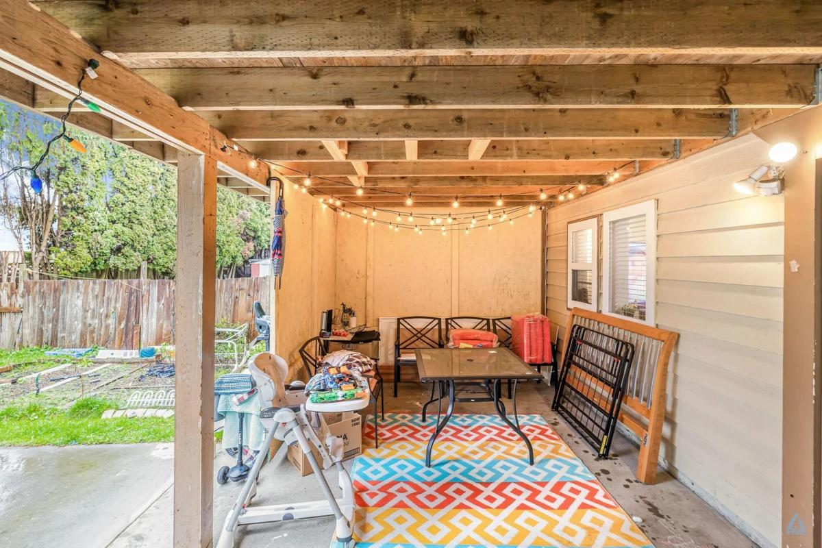 Outdoor Deck Photo of 9491 No 5 Road, Richmond, BC