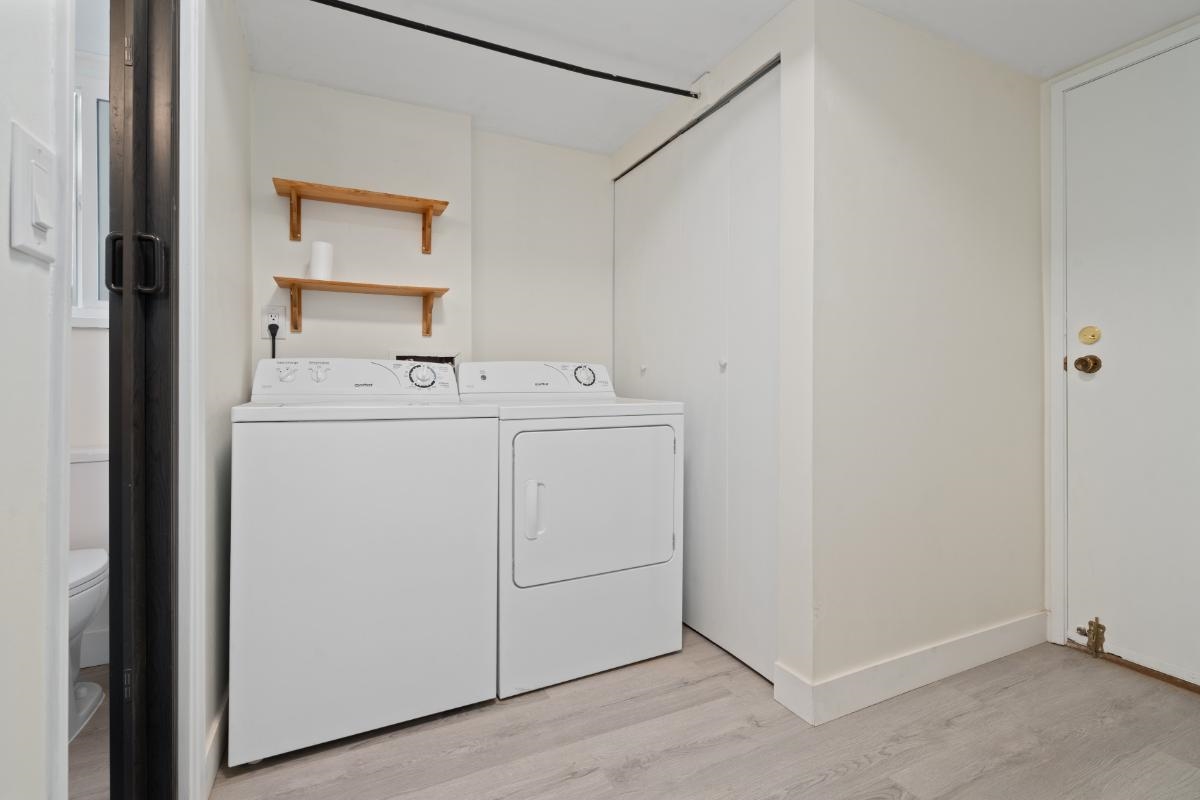Entry Foyer Photo of 13363 65a Avenue, Surrey, BC