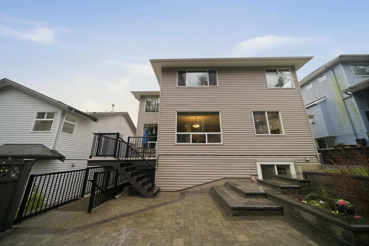 Hot Tub / Spa Photo of 10723 239 Street, Maple Ridge, BC