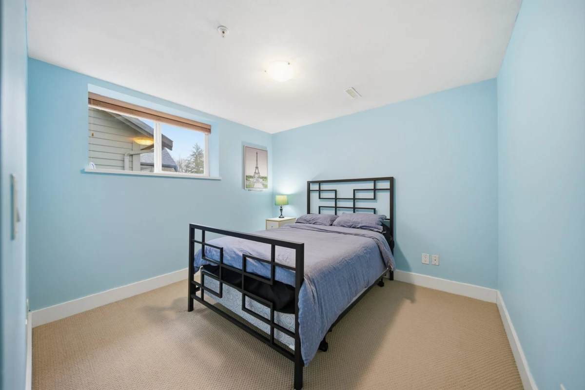 Laundry Room Photo of 10723 239 Street, Maple Ridge, BC