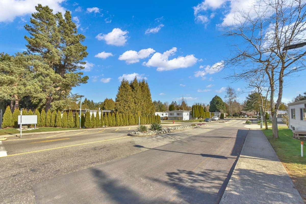 Front Yard Photo of 339 1840 160 Street, Surrey, BC