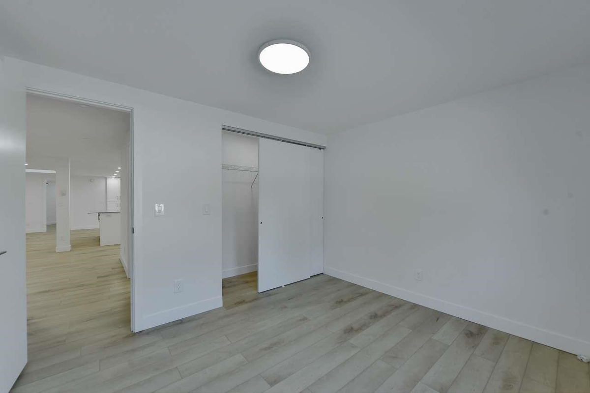 Hallway Photo of 339 1840 160 Street, Surrey, BC