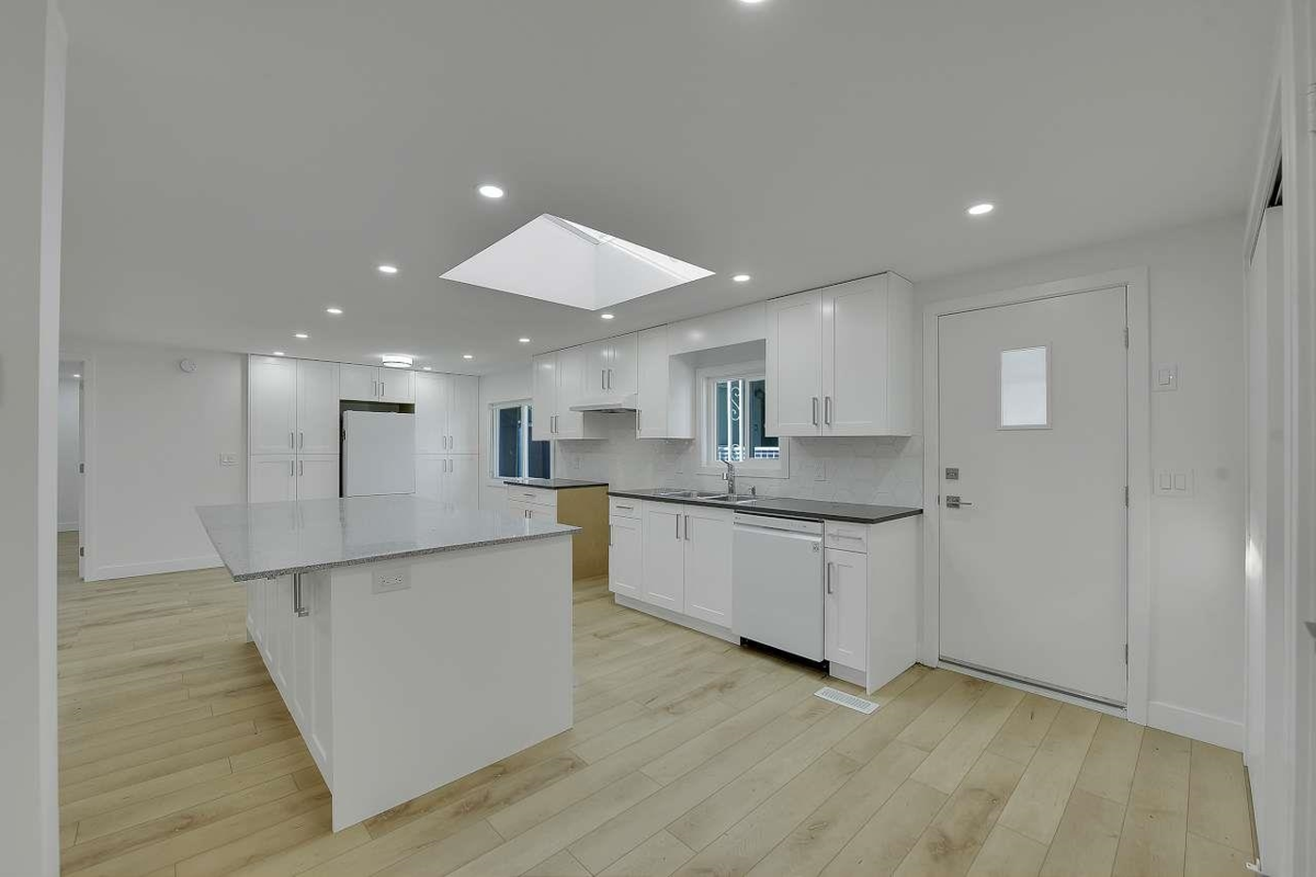 Loft / Bonus Room Photo of 339 1840 160 Street, Surrey, BC