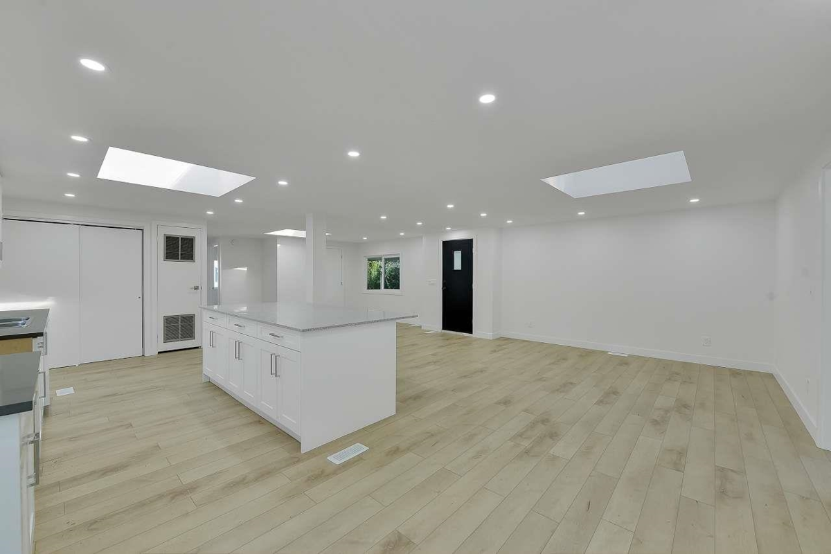 Primary Bathroom Photo of 339 1840 160 Street, Surrey, BC