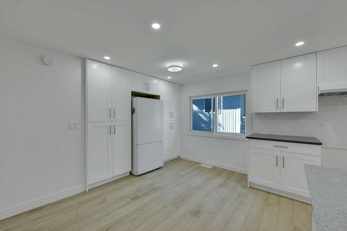 Walk-In Closet Photo of 339 1840 160 Street, Surrey, BC