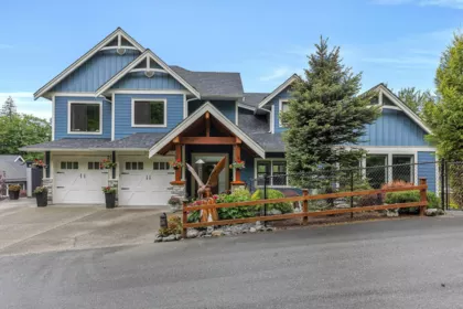 10 7854 Brookwood Place, Chilliwack, BC, Eastern Hillsides — 5 bed single family residence for sale