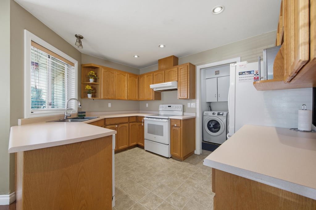 Bedroom 4 Photo of 4 31406 Upper Maclure Road, Abbotsford, BC