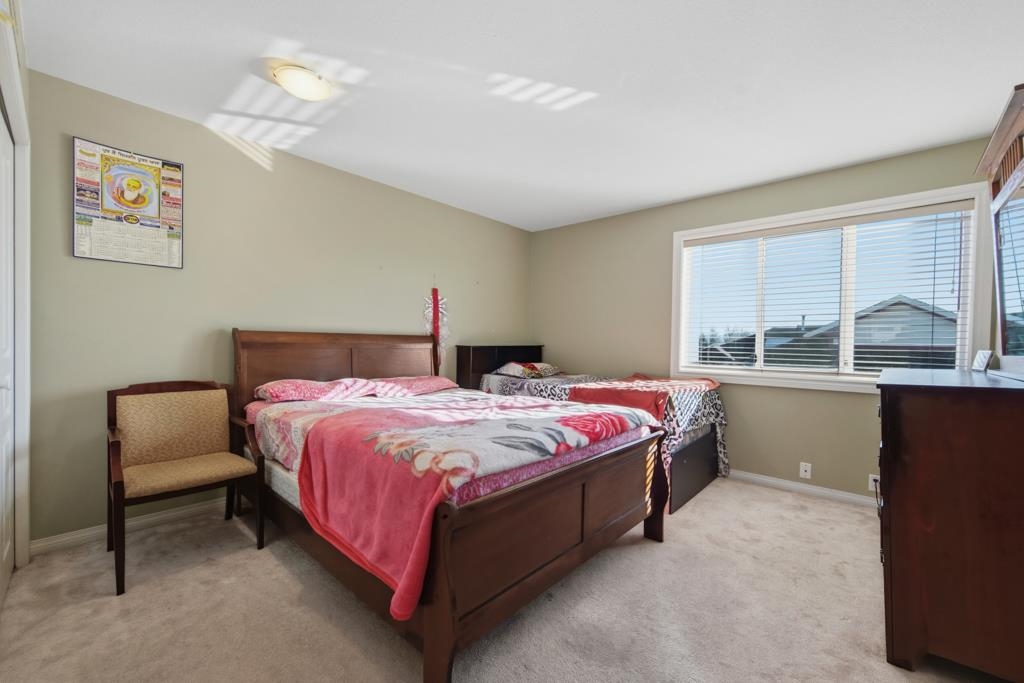 Swimming Pool Photo of 4 31406 Upper Maclure Road, Abbotsford, BC