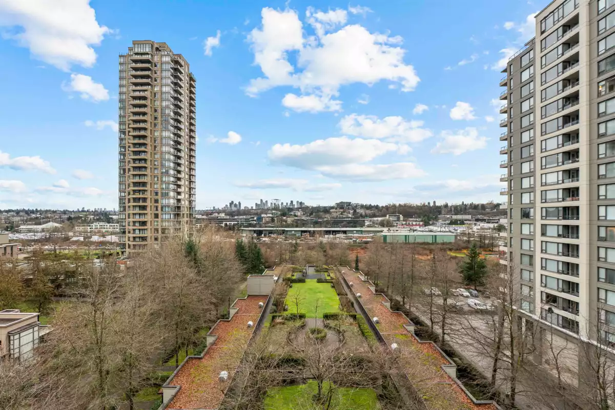 Mudroom Photo of 903 4182 Dawson Street, Burnaby, BC