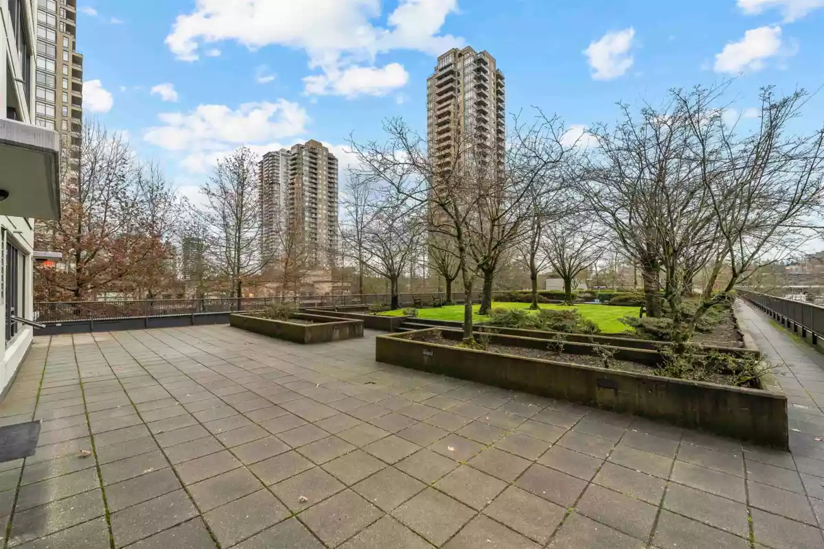 Outdoor Deck Photo of 903 4182 Dawson Street, Burnaby, BC