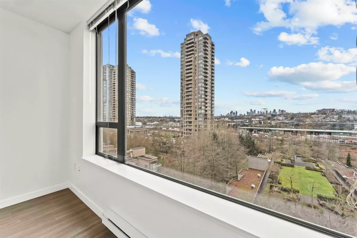 Powder Room Photo of 903 4182 Dawson Street, Burnaby, BC