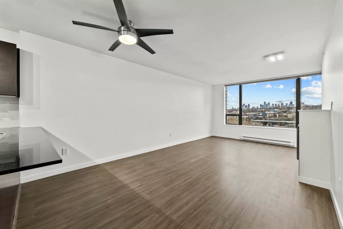 Primary Bathroom Photo of 903 4182 Dawson Street, Burnaby, BC